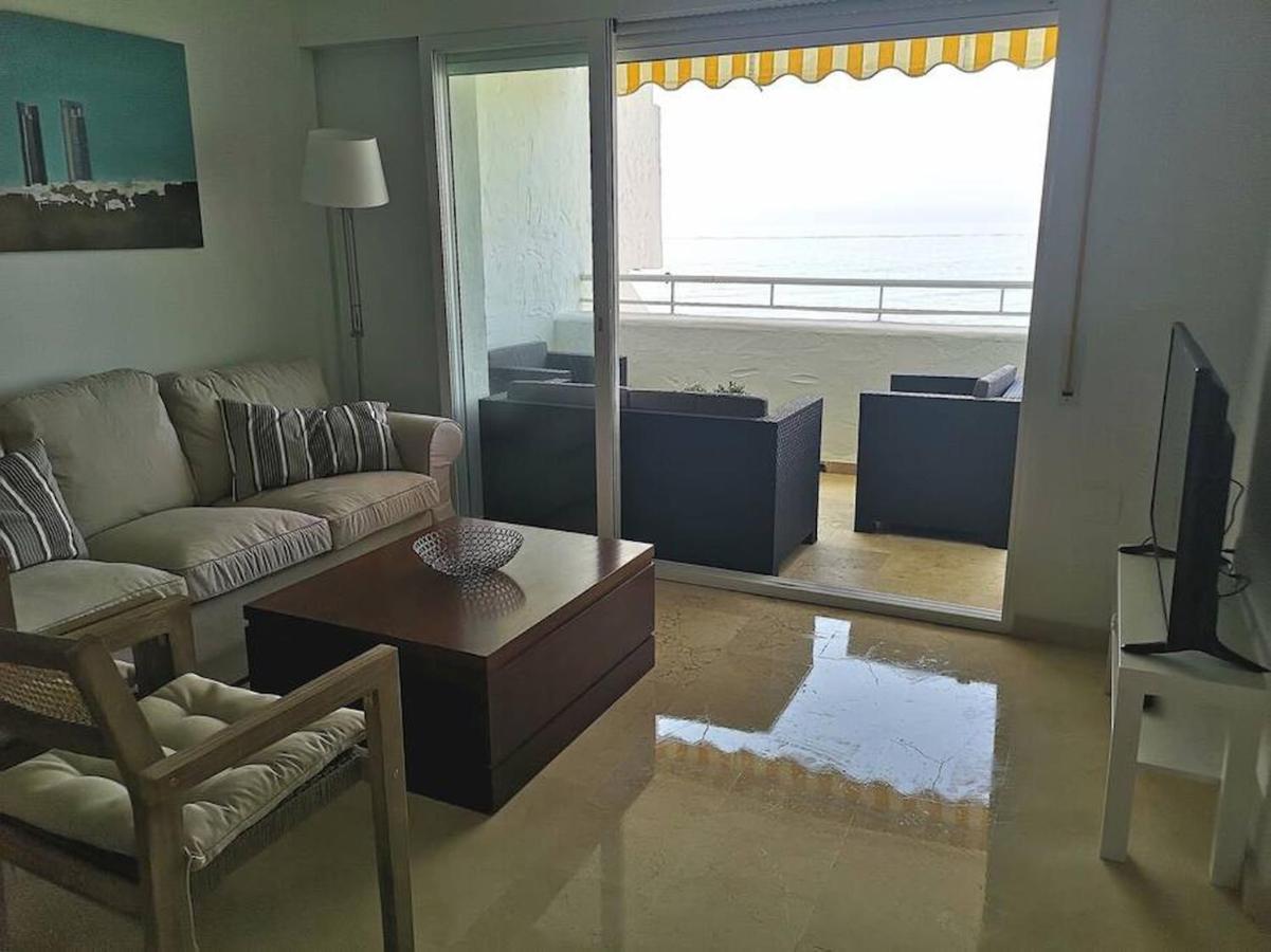 Amazing 3Bedroom Flat With Seafront Views & Pool By Sharingco 마르베야 외부 사진